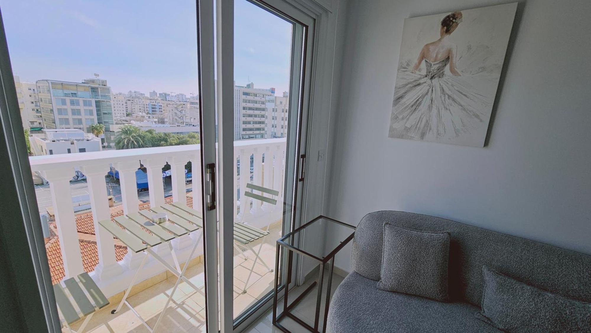 Stay Cosmo City Suites Nicosia Exterior photo
